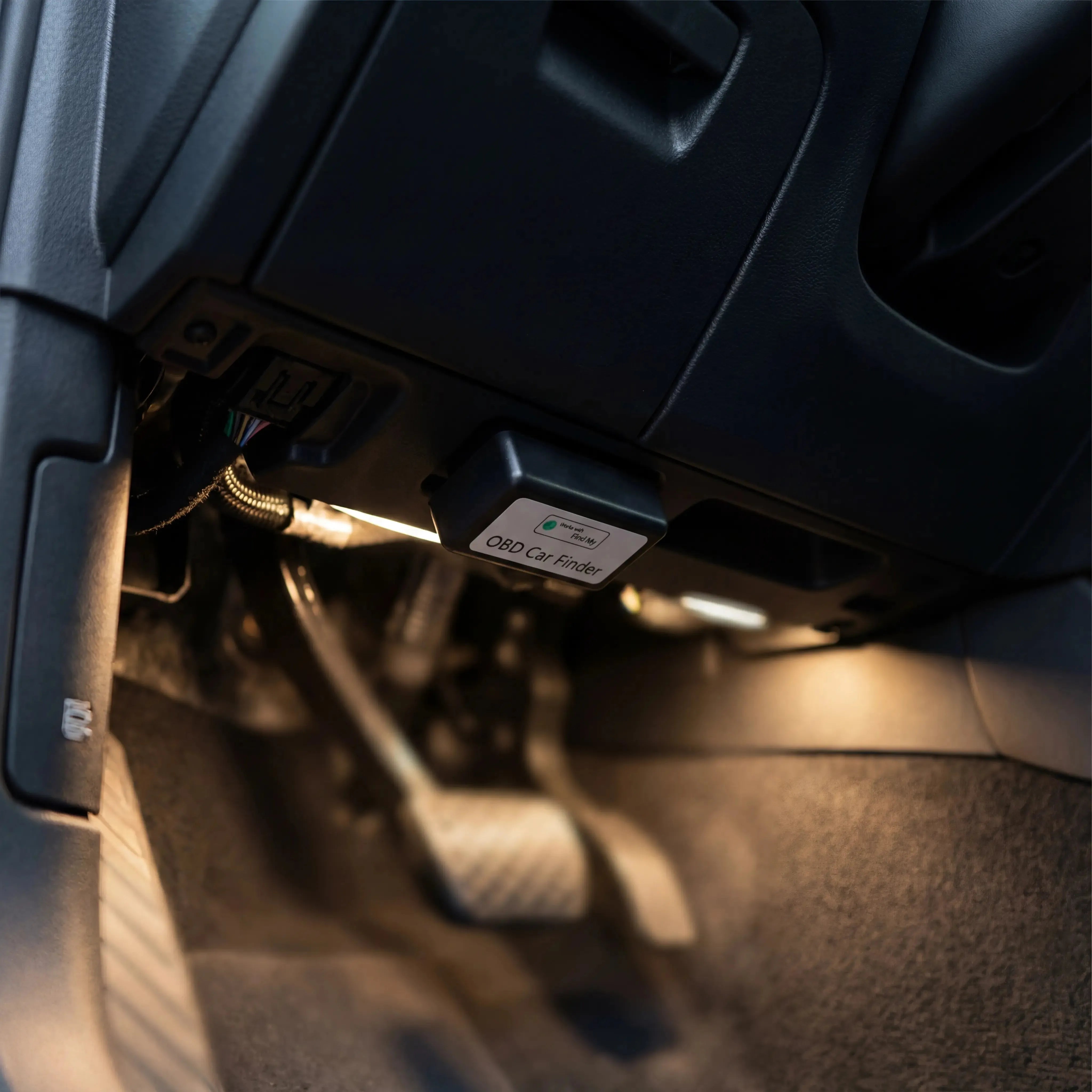 AutoGarde™ Traceur OBD2 — détail